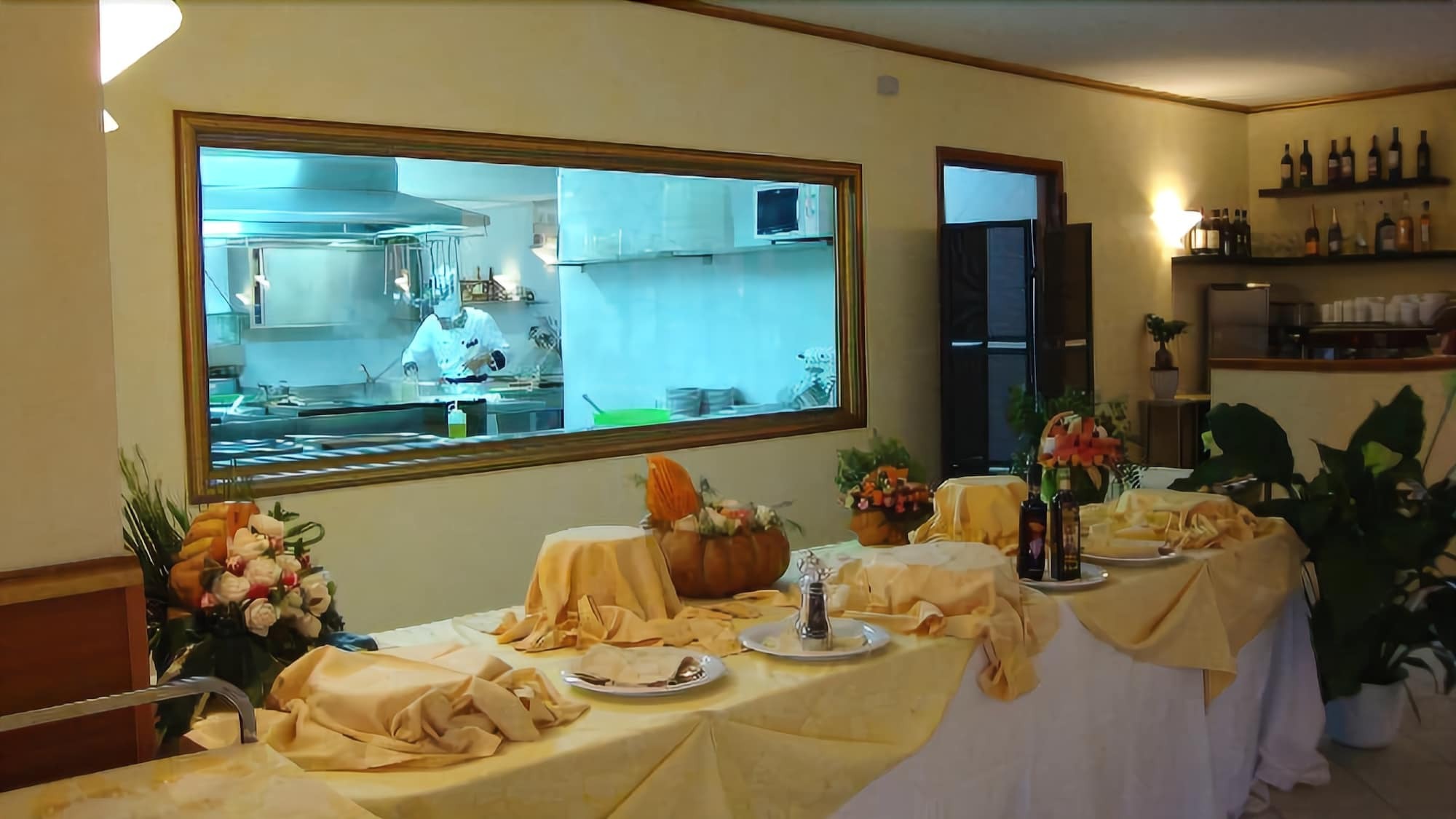 Hotel Centrale Sabaudia Ngoại thất bức ảnh