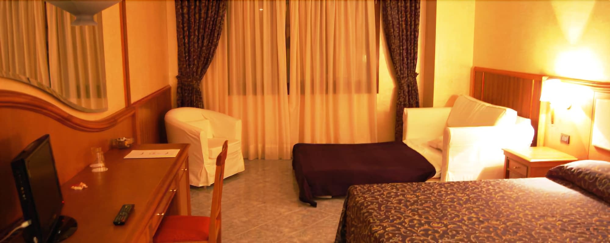 Hotel Centrale Sabaudia Ngoại thất bức ảnh