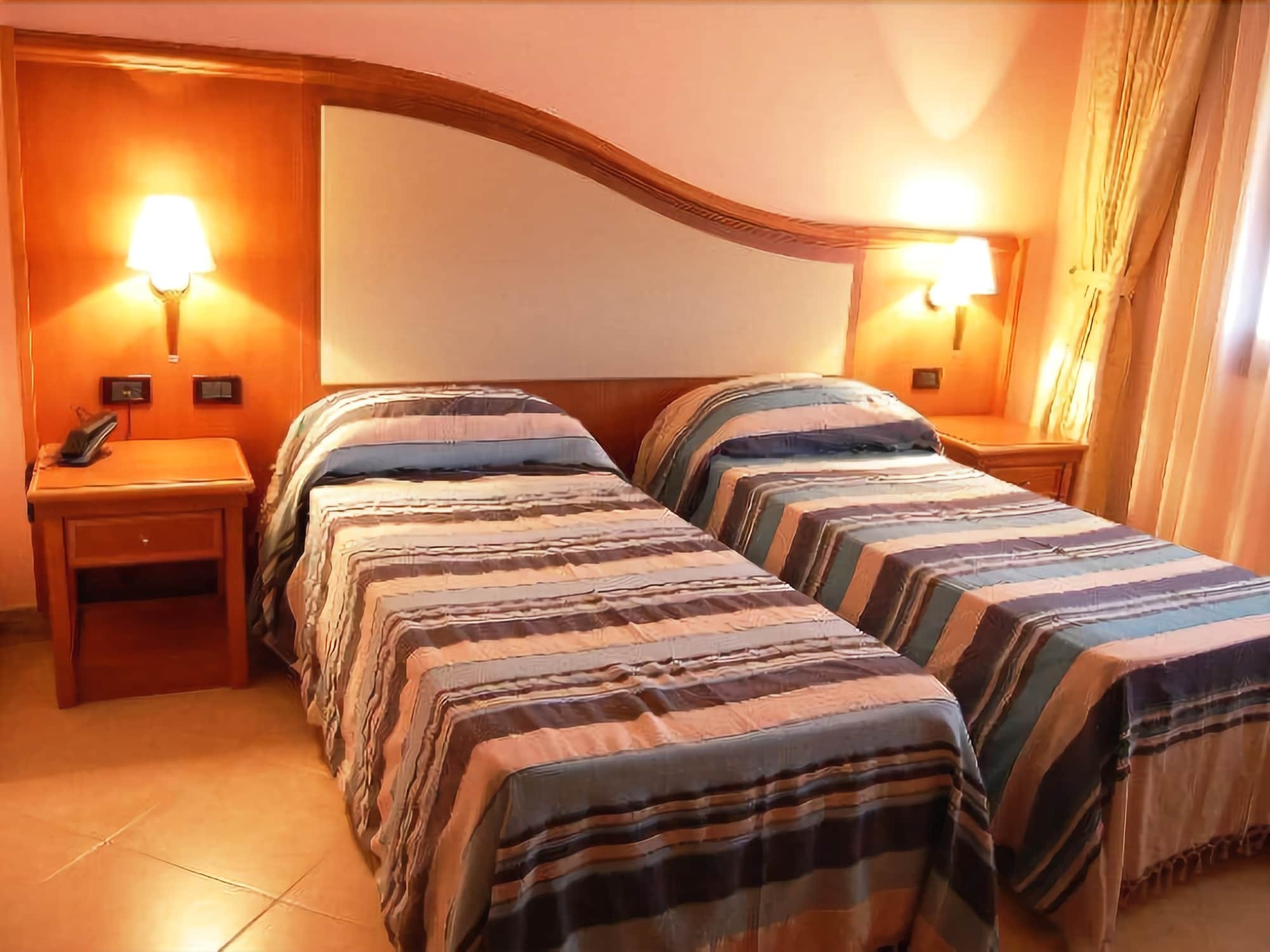 Hotel Centrale Sabaudia Ngoại thất bức ảnh